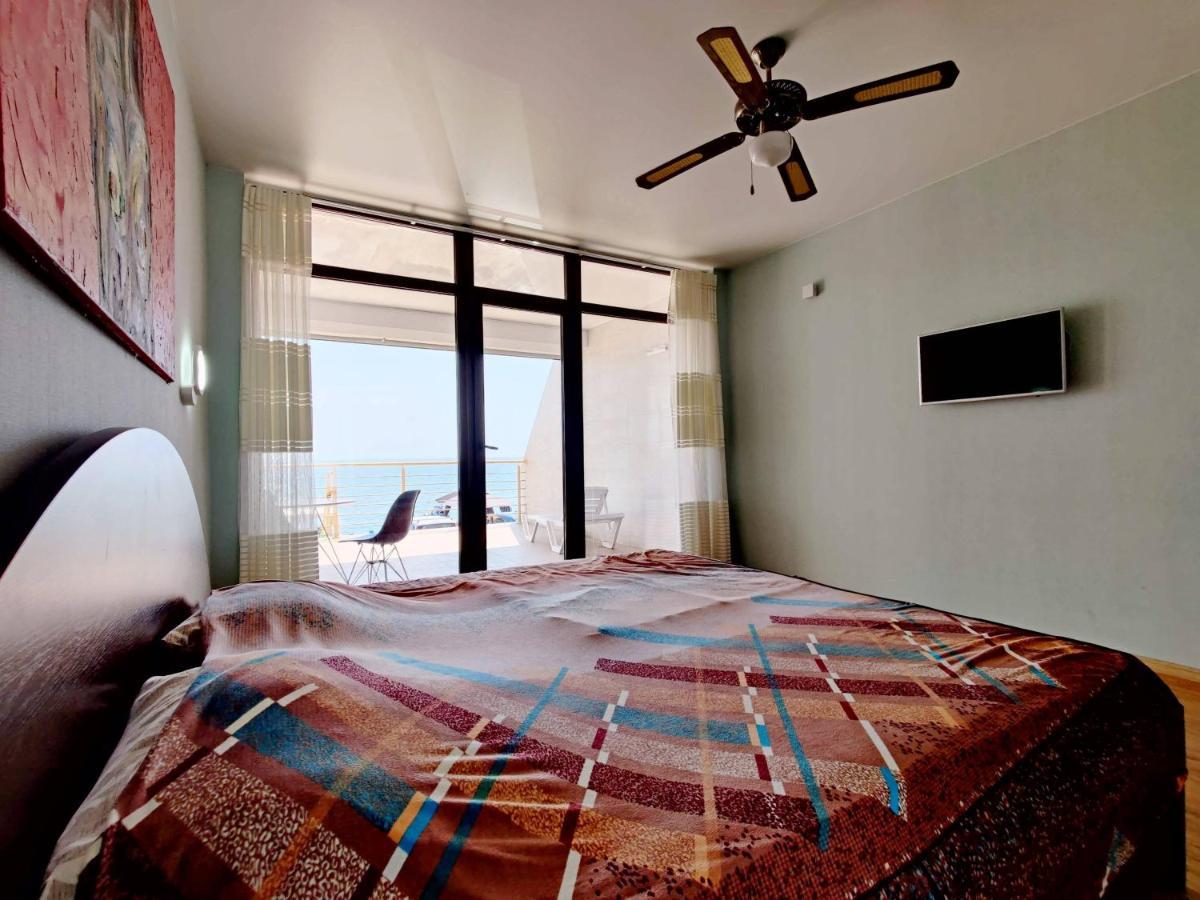 Vip Apartments Sovinion オデッサ エクステリア 写真