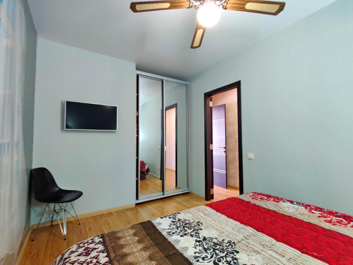 Vip Apartments Sovinion オデッサ エクステリア 写真