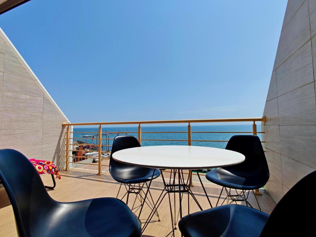 Vip Apartments Sovinion オデッサ エクステリア 写真