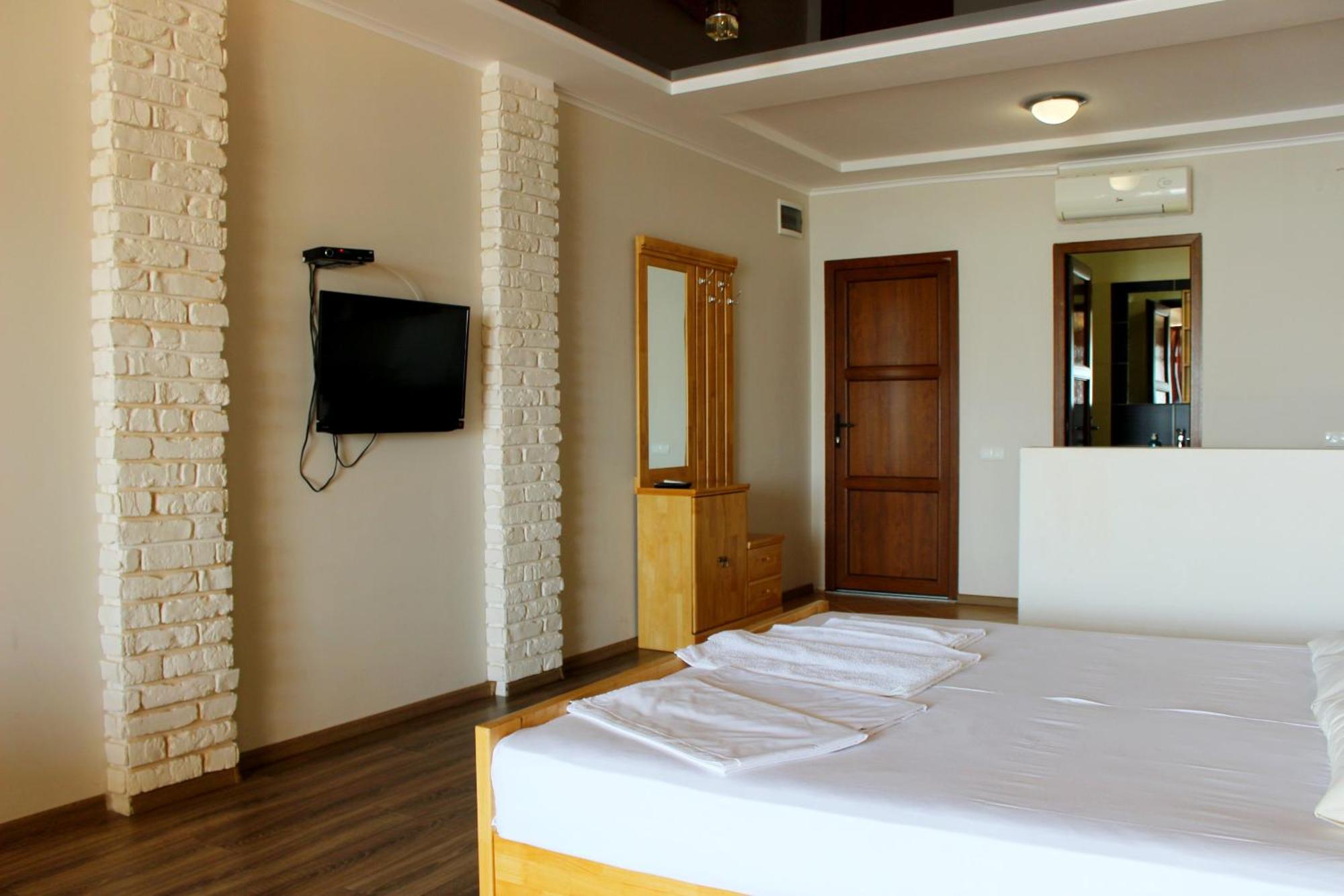 Vip Apartments Sovinion オデッサ エクステリア 写真